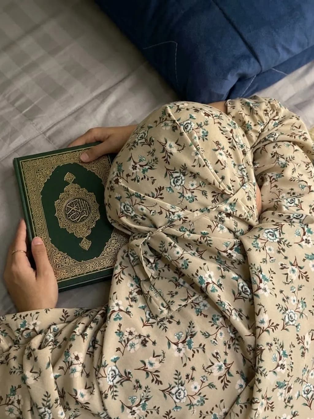 Floral Veil and Quran