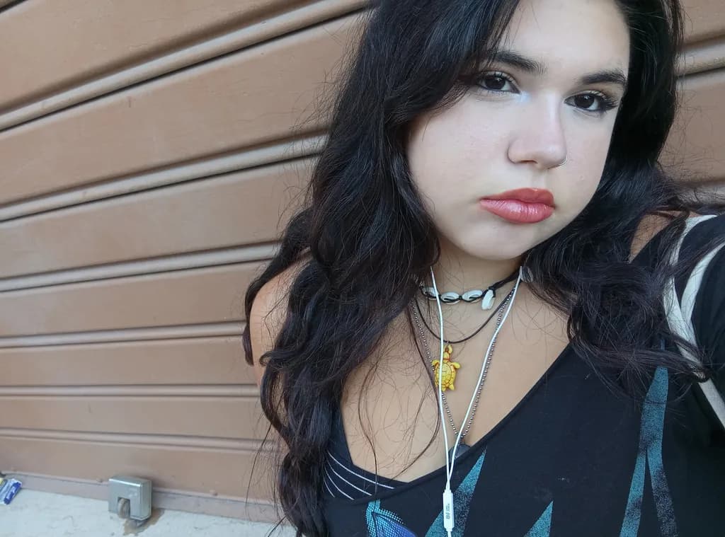 Urban Shell Necklace