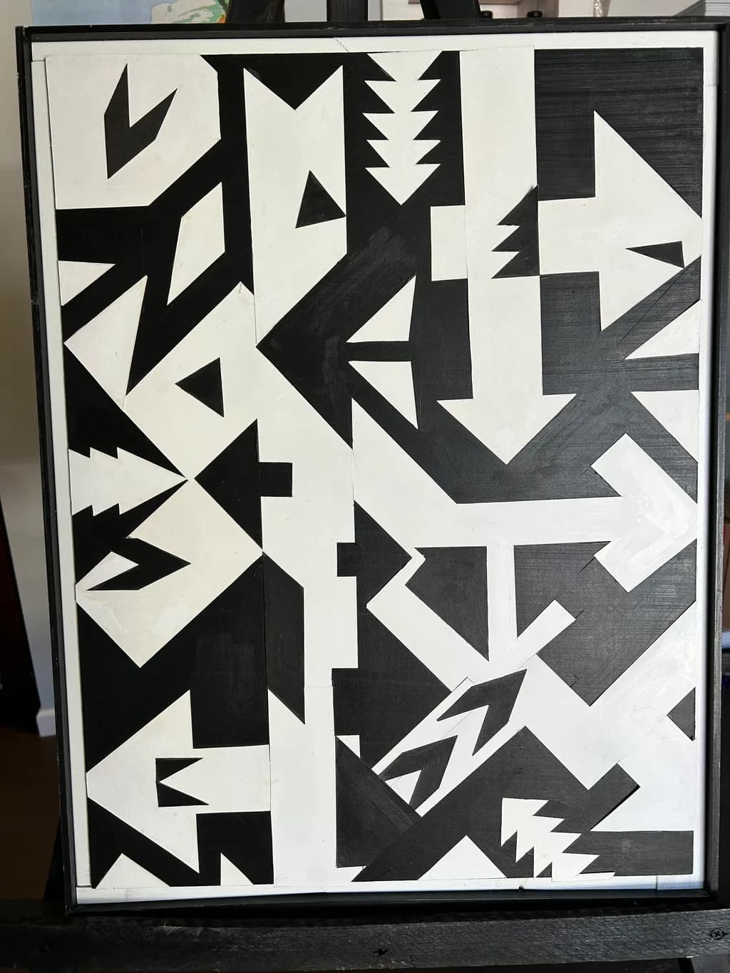 Black and White Arrow Pattern