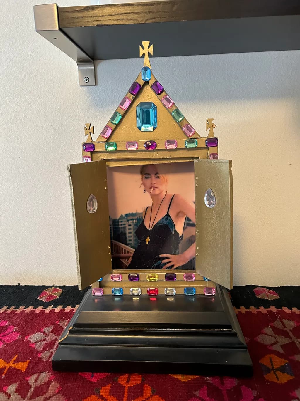 Jewelry Frame Shrine