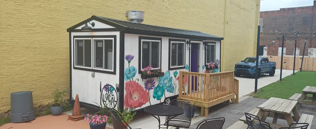 Urban Tiny House Cafe