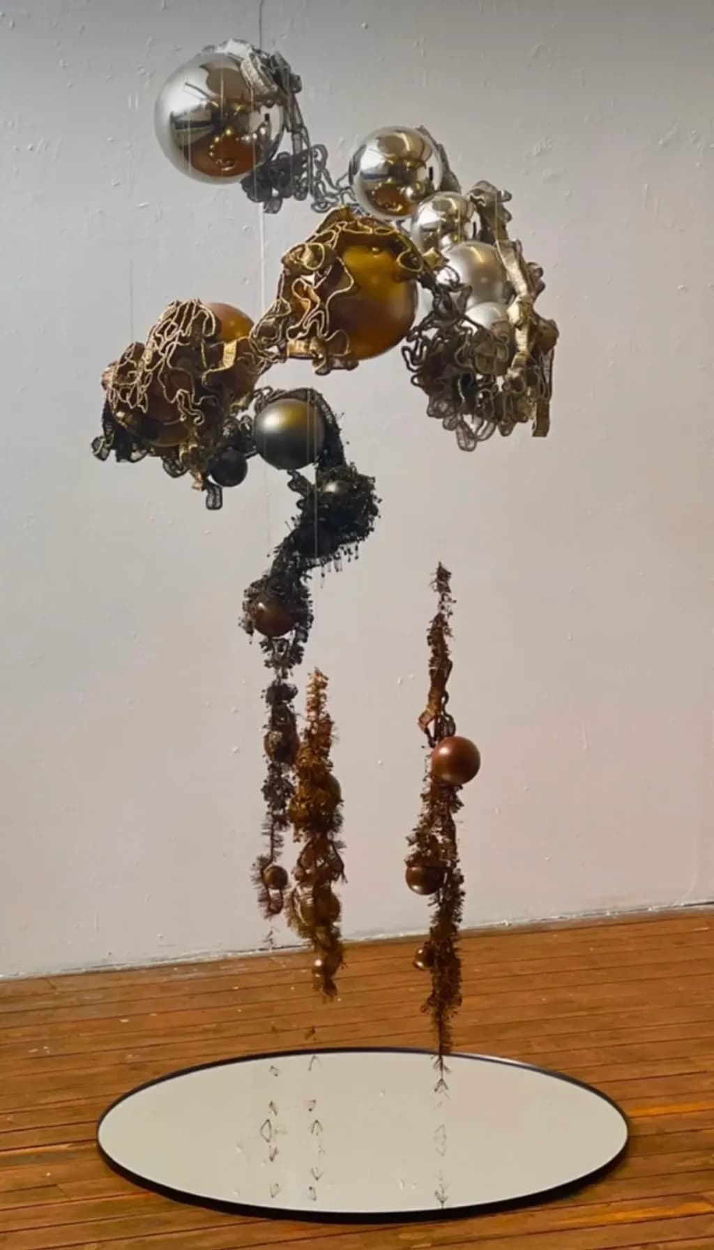 Suspended Spheres