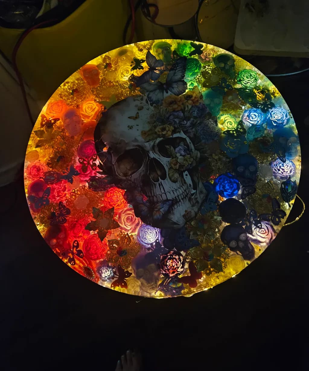 Skull and Flowers Light Circle