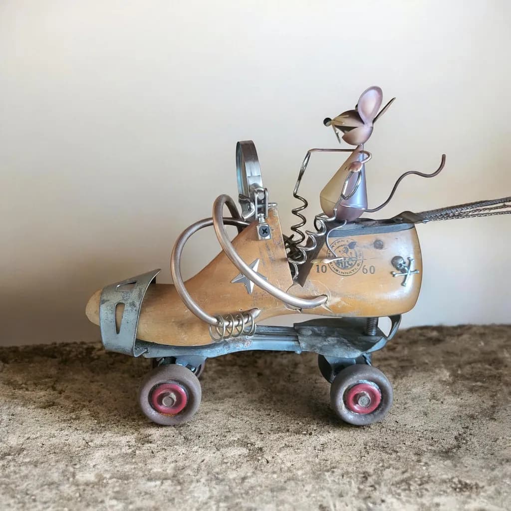 Mouse on Roller Skate