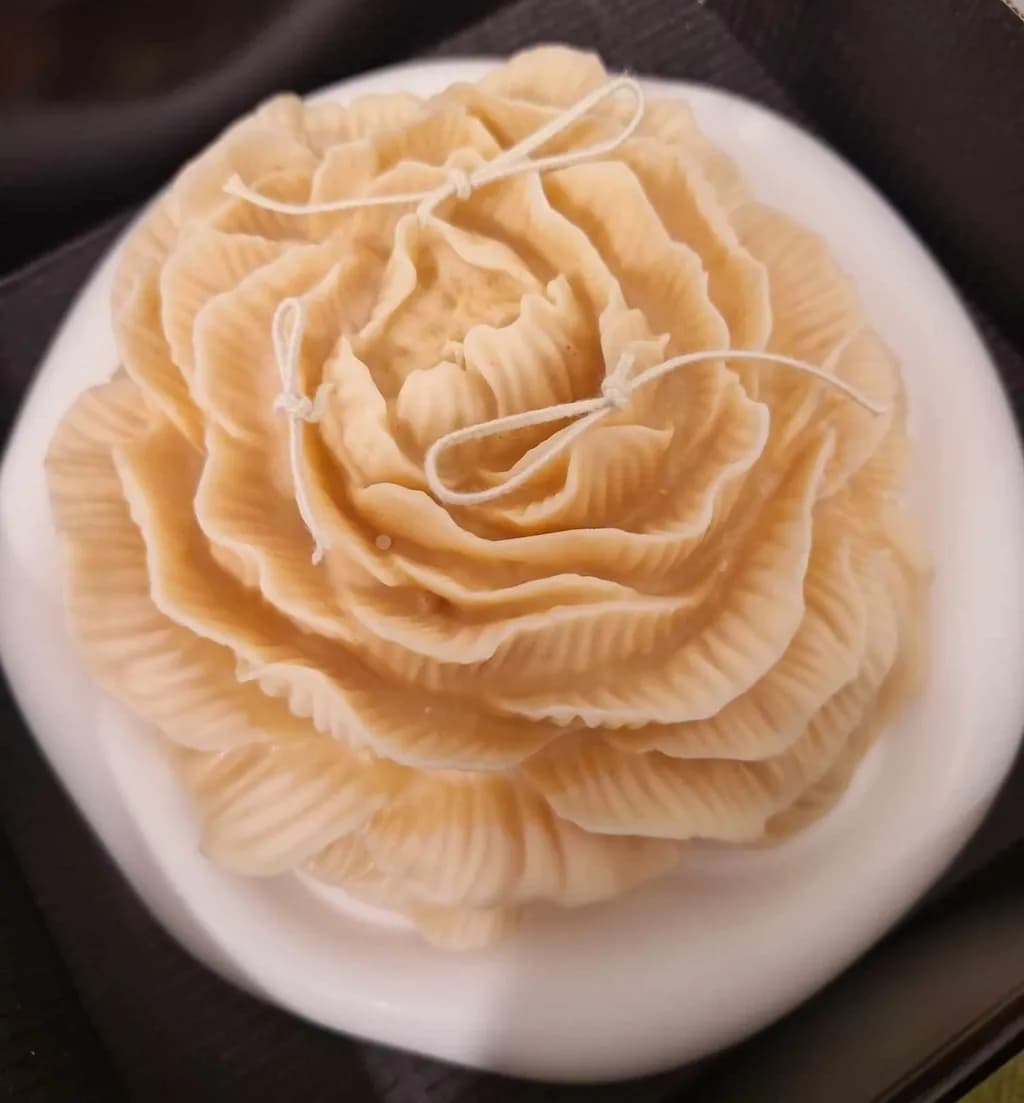 Flower Candle Sculpture