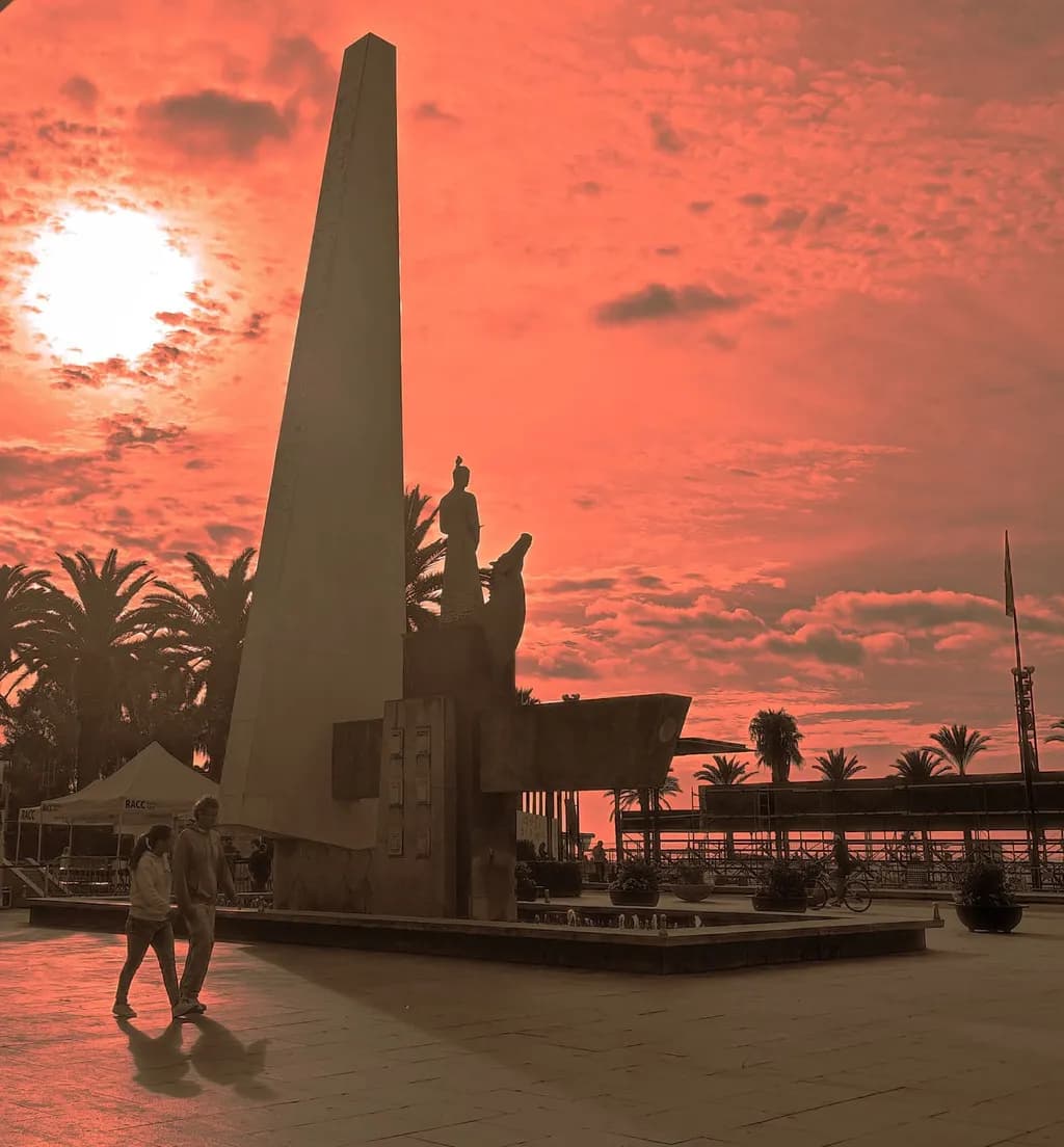 Sunset Plaza Monument