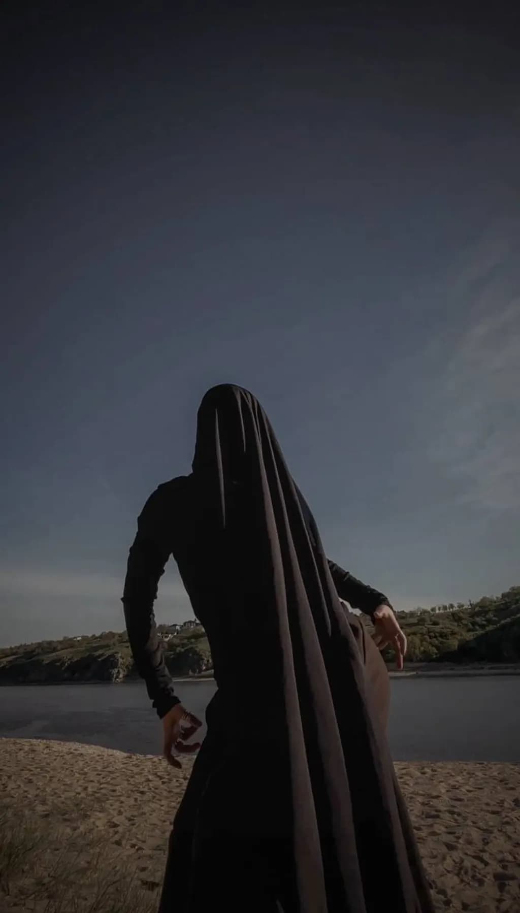 Riverbank Veil