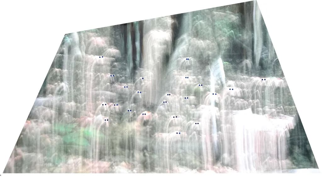 Wassergeister Waterfall in Forest