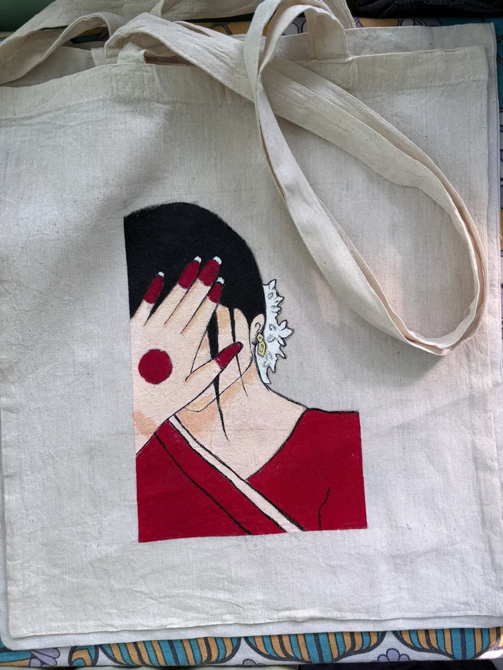 Hidden Gesture Tote