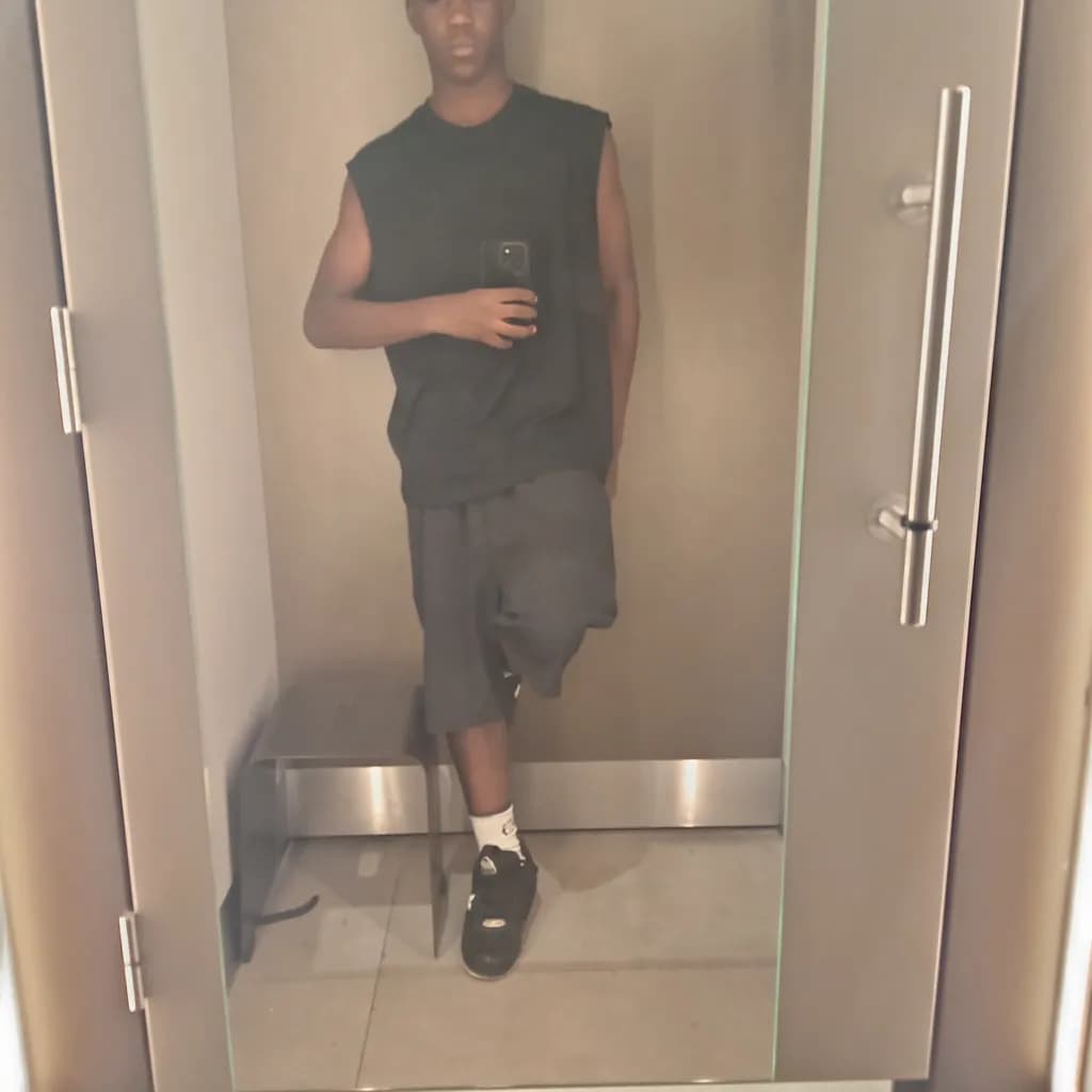 Mirror Reflection Pose