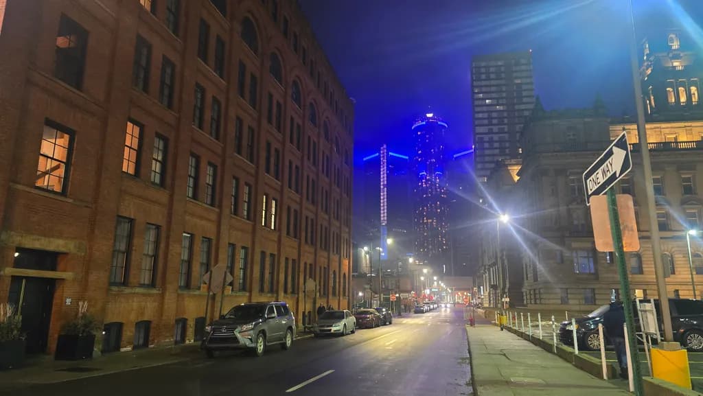 Inbound Street Scene