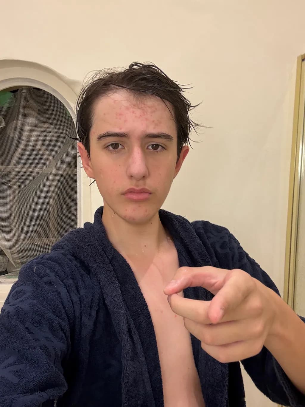 Self Portrait Gesture