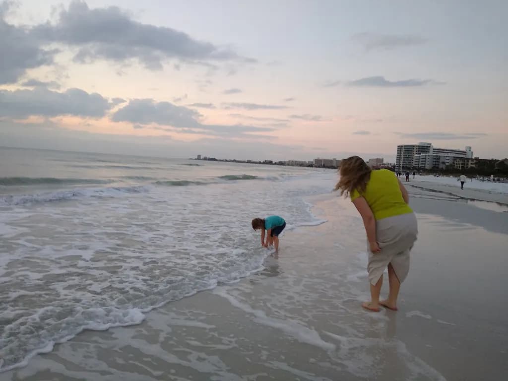 Beach Waves Play