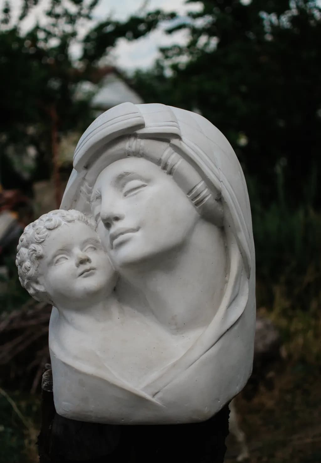 Mother and Child Sculpture