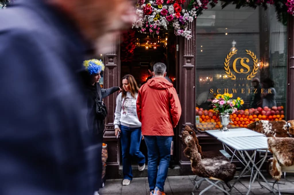Cafe Entrance Scene