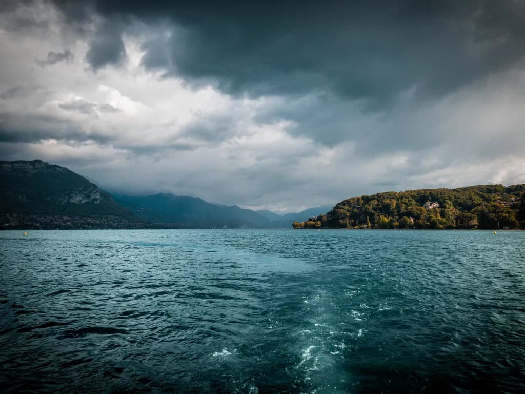 Lake and Mountain Horizon