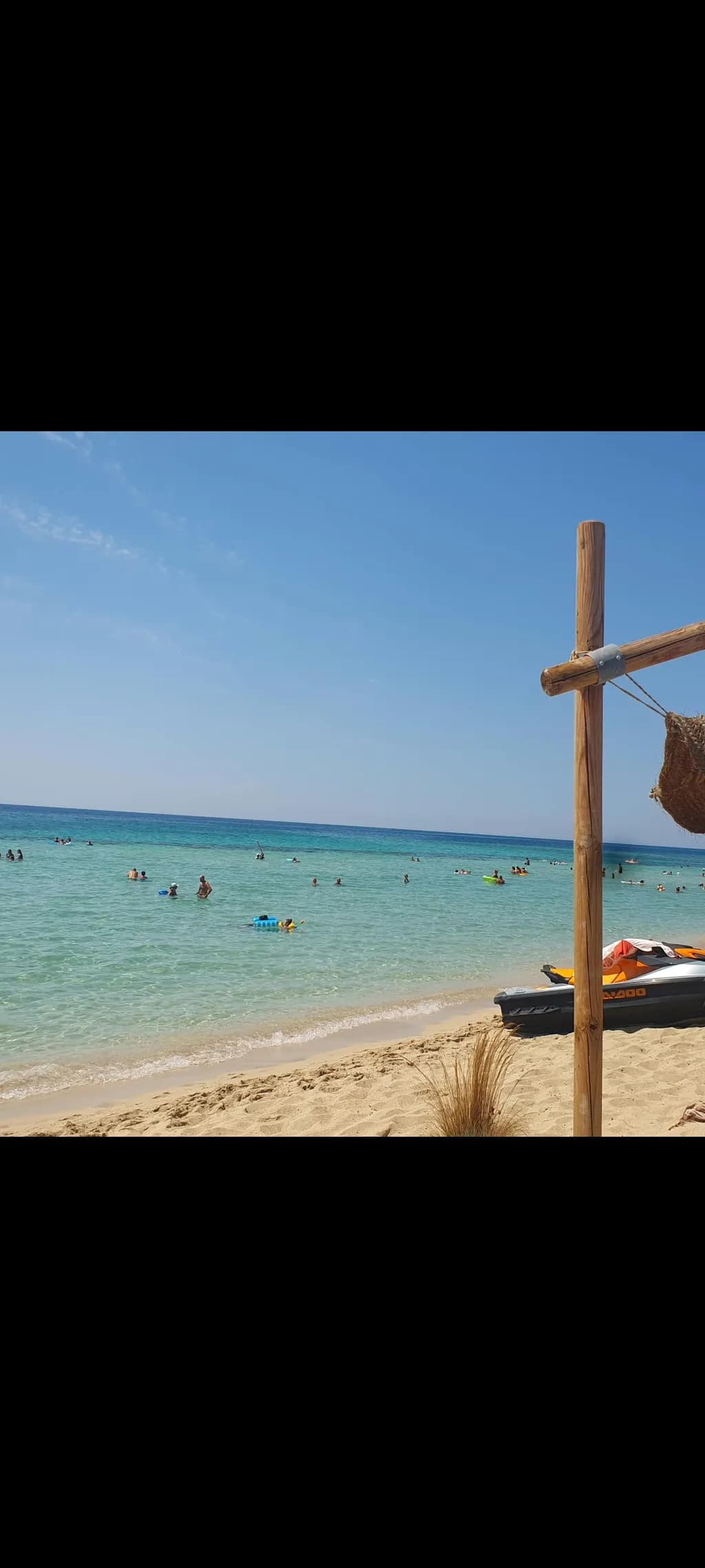 Sandy Beach Horizon