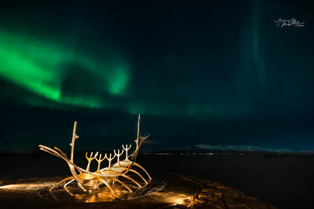 Aurora Voyager
