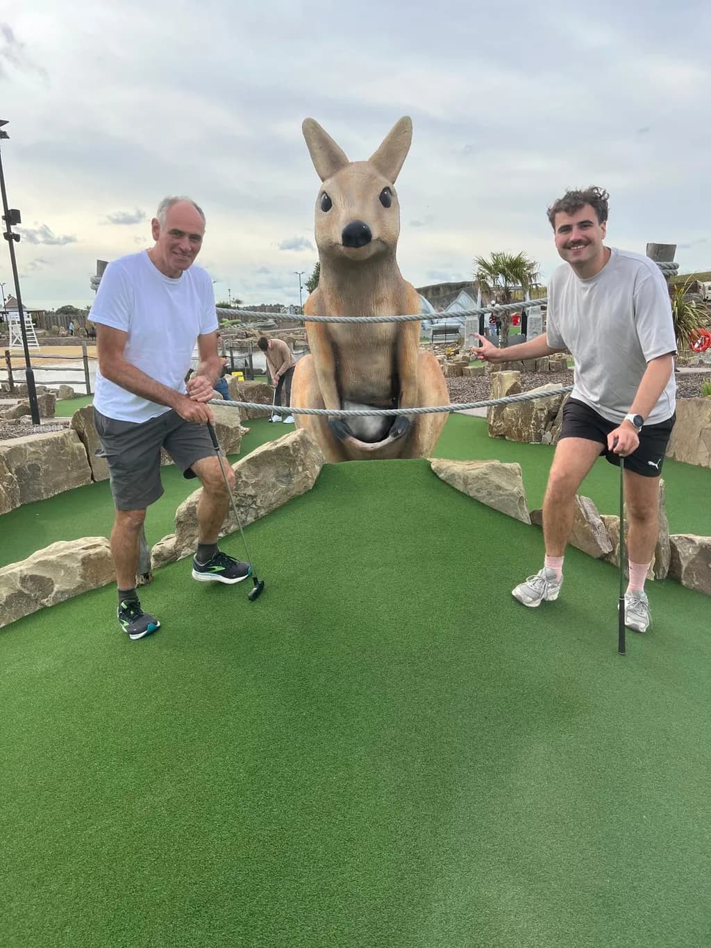 Kangaroo Mini Golf Friends