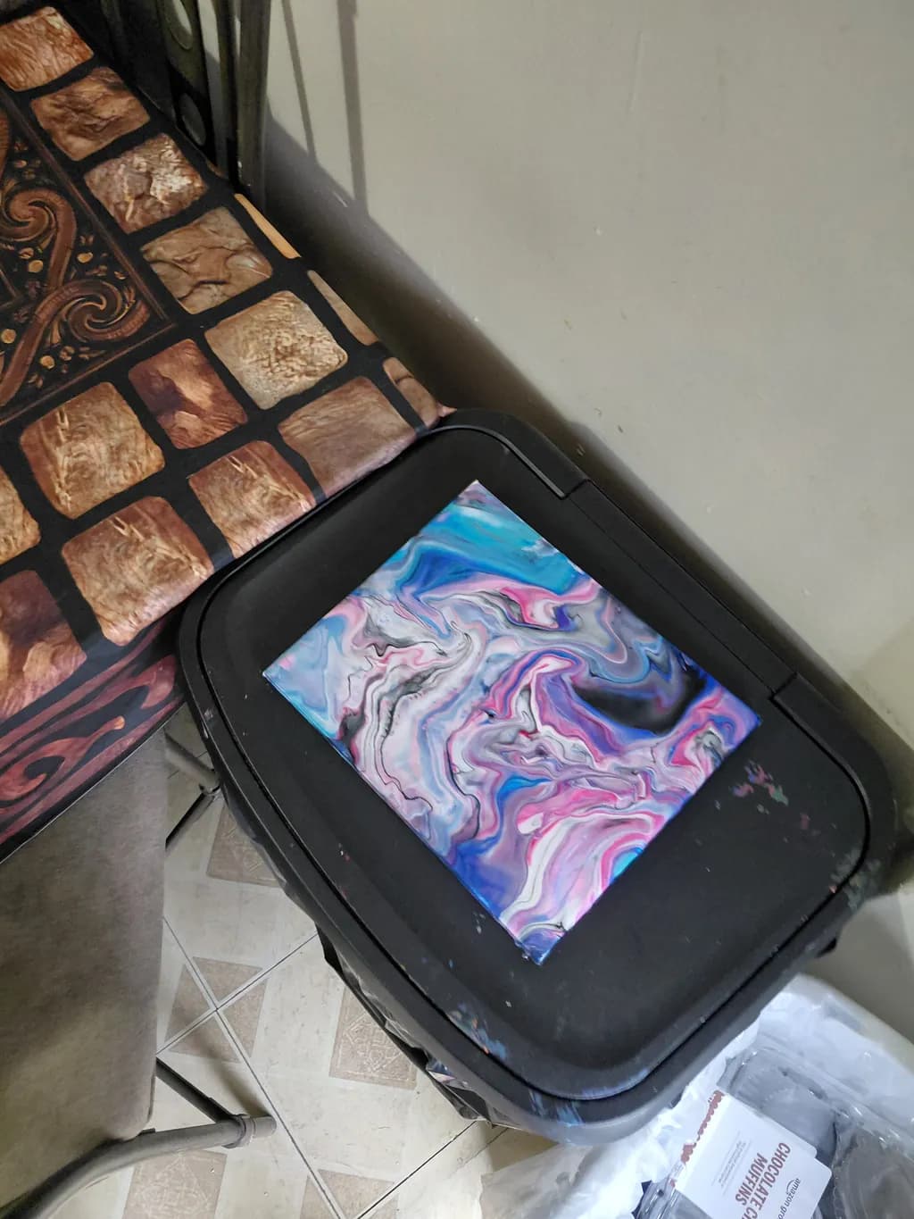 Marbled Color Currents