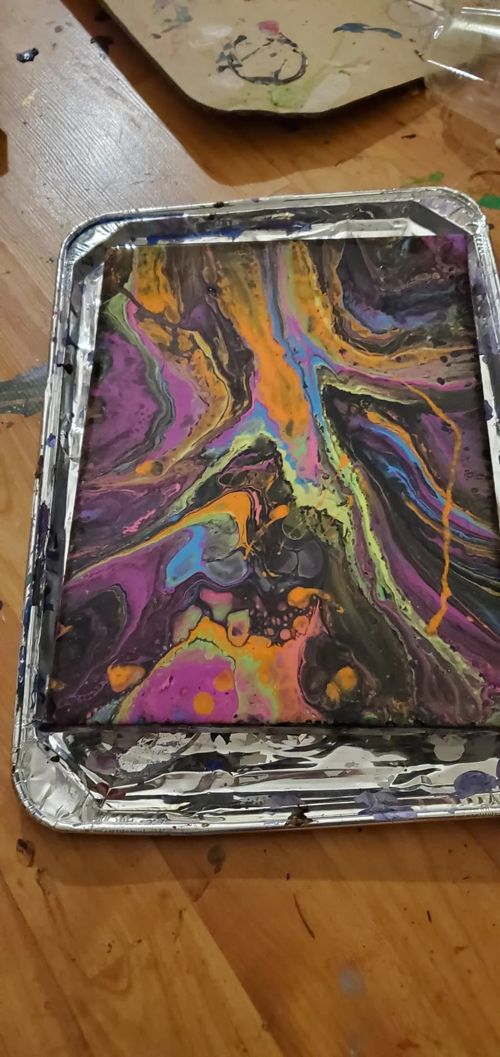 Chromatic Tidal Flow