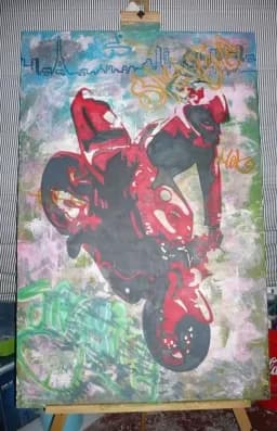 Graffiti Motorcycle</|im_end|>