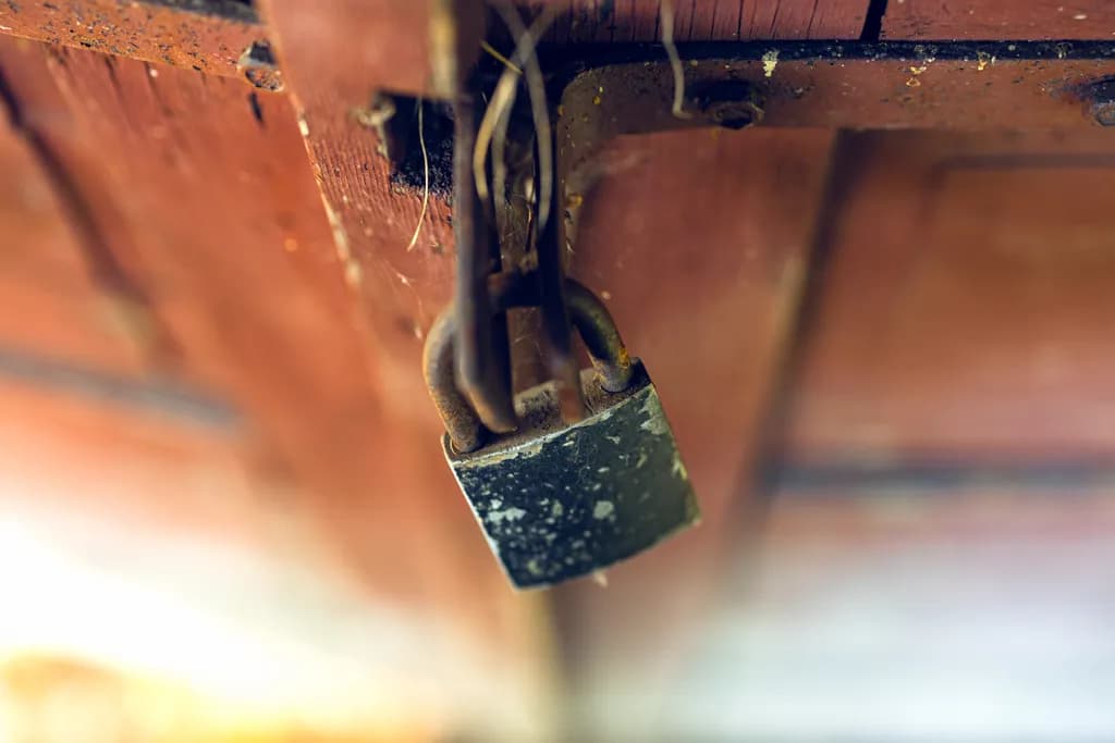 Rustbound Padlock