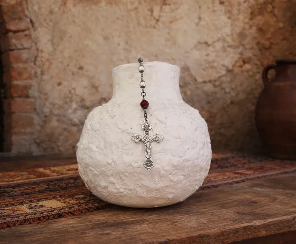 Rosary vessel 