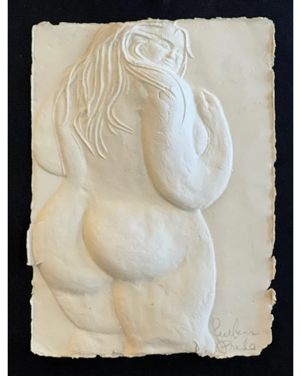 Ethereal Embrace: A Sculptural Exploration of Form and Texture
