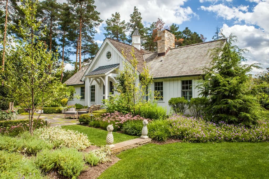 "Charming Retreat"