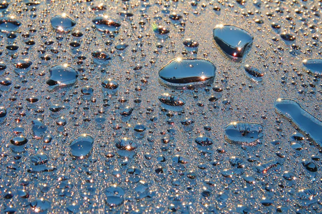 Droplet Reflections