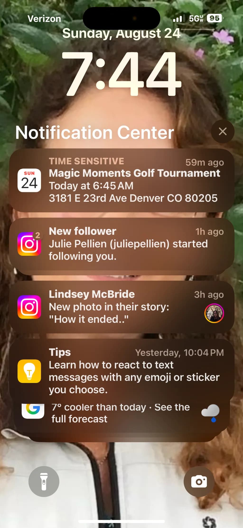 Whispers of Connection: A Glimpse into Digital Moments and Everyday Life