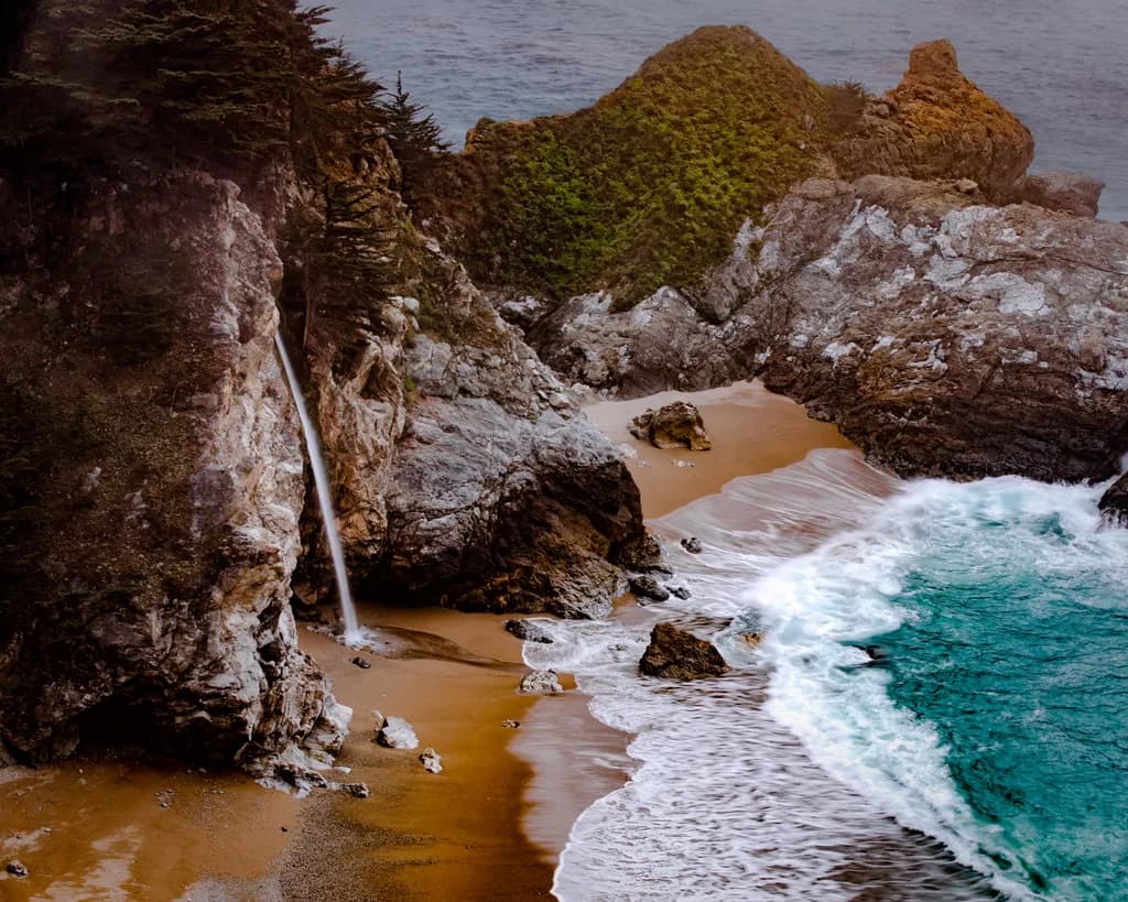 Whispers of the Ocean: A Serene Coastal Escape