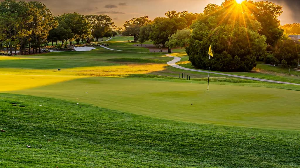 Golden Tee Sunset