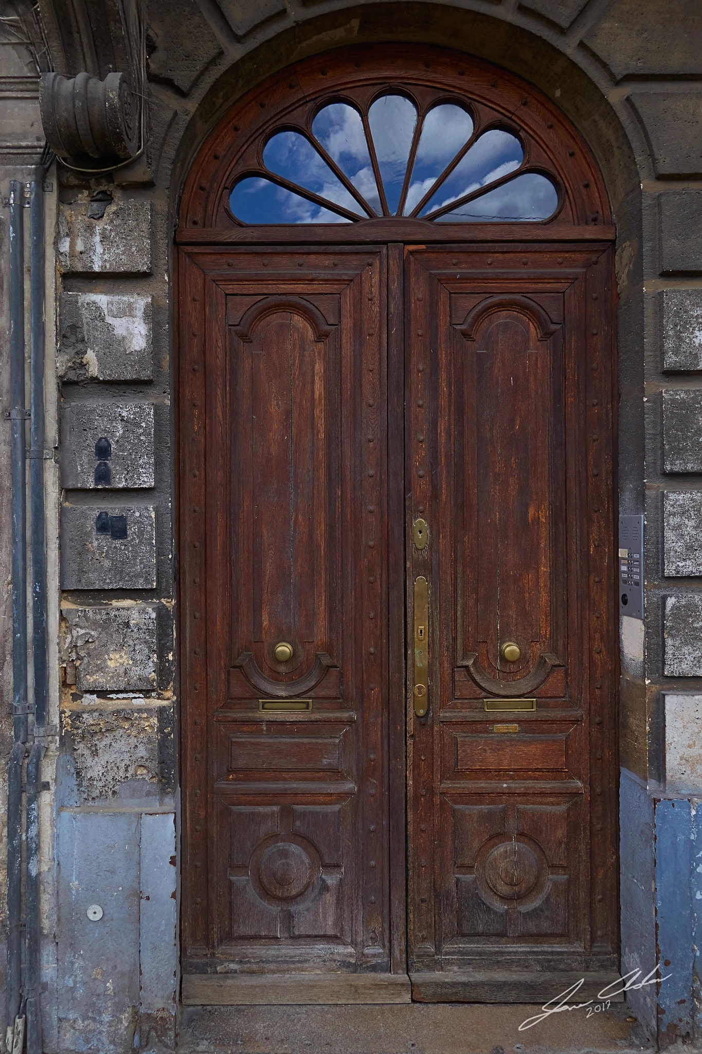 Bordeaux Doorway