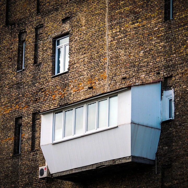 Concrete Balcony Contrast