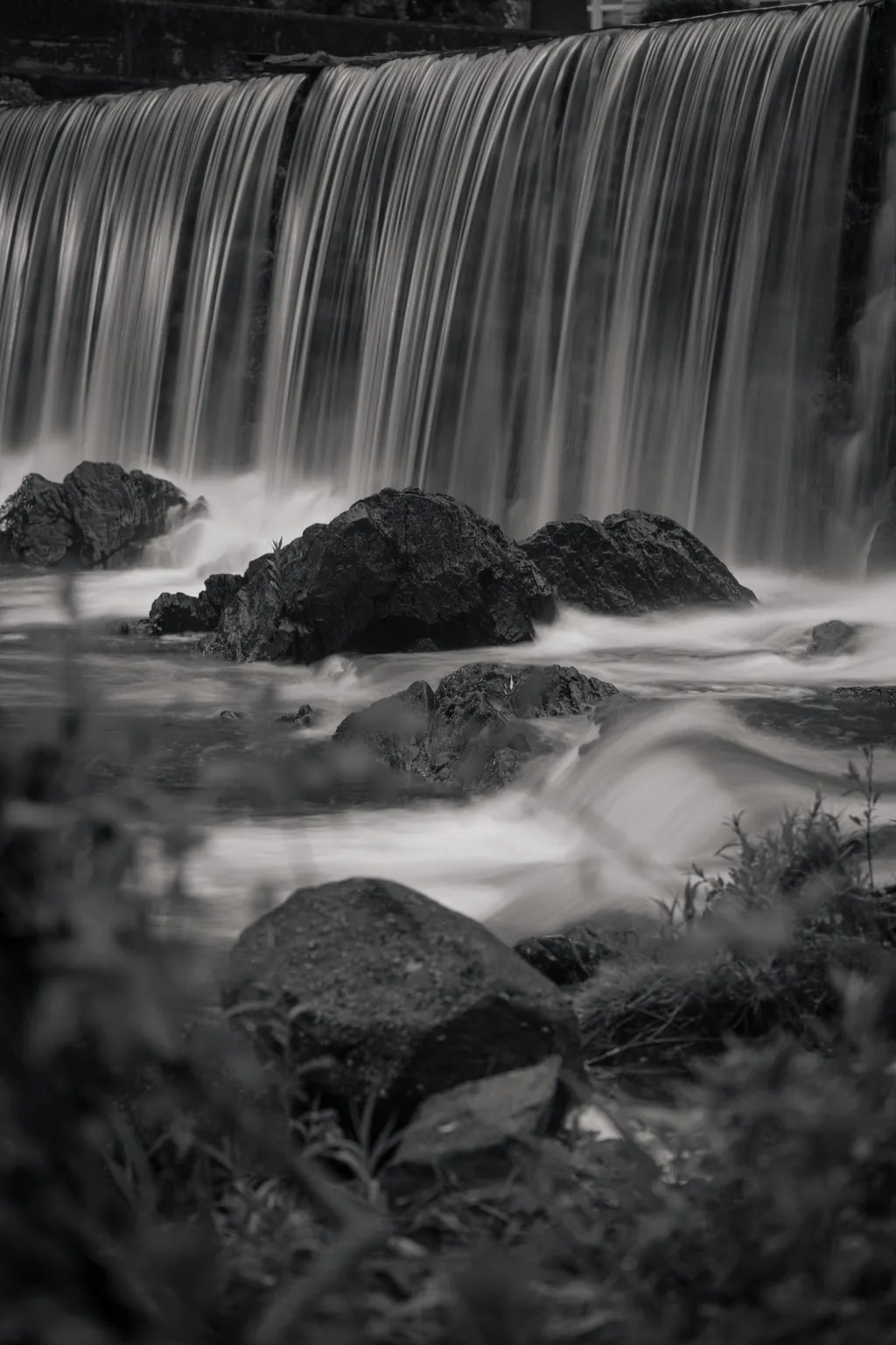 Flowing Monochrome