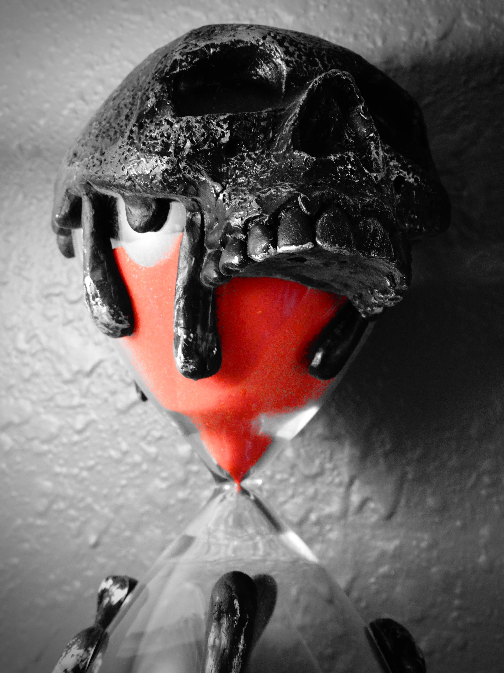 Crimson Skull Hourglass