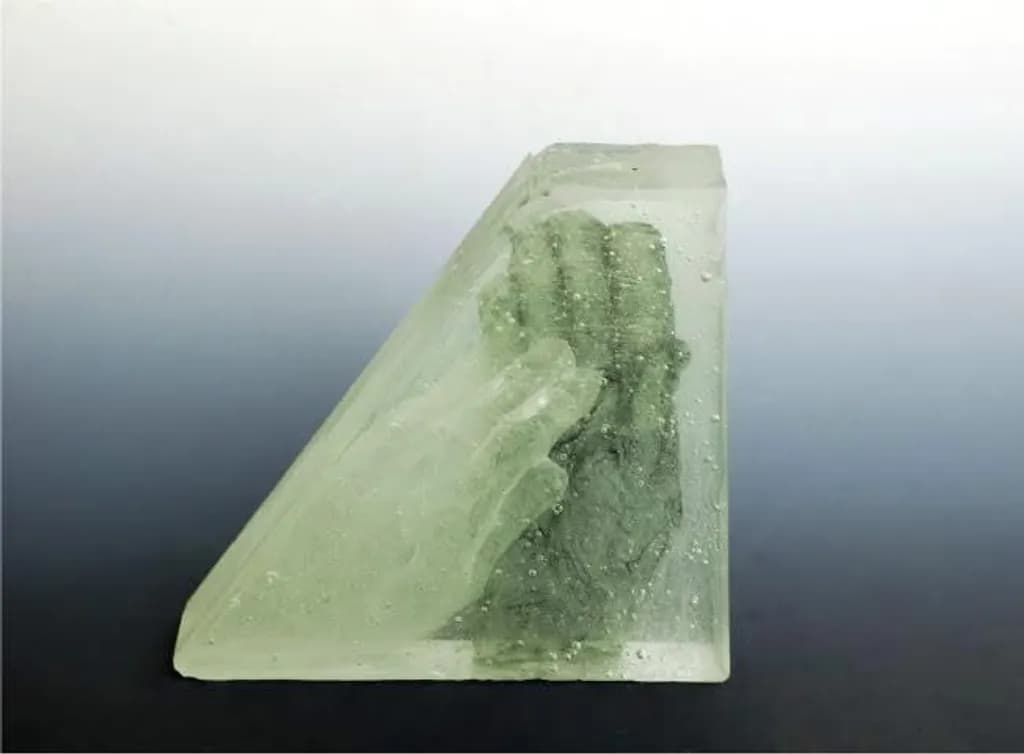 Frozen Gesture