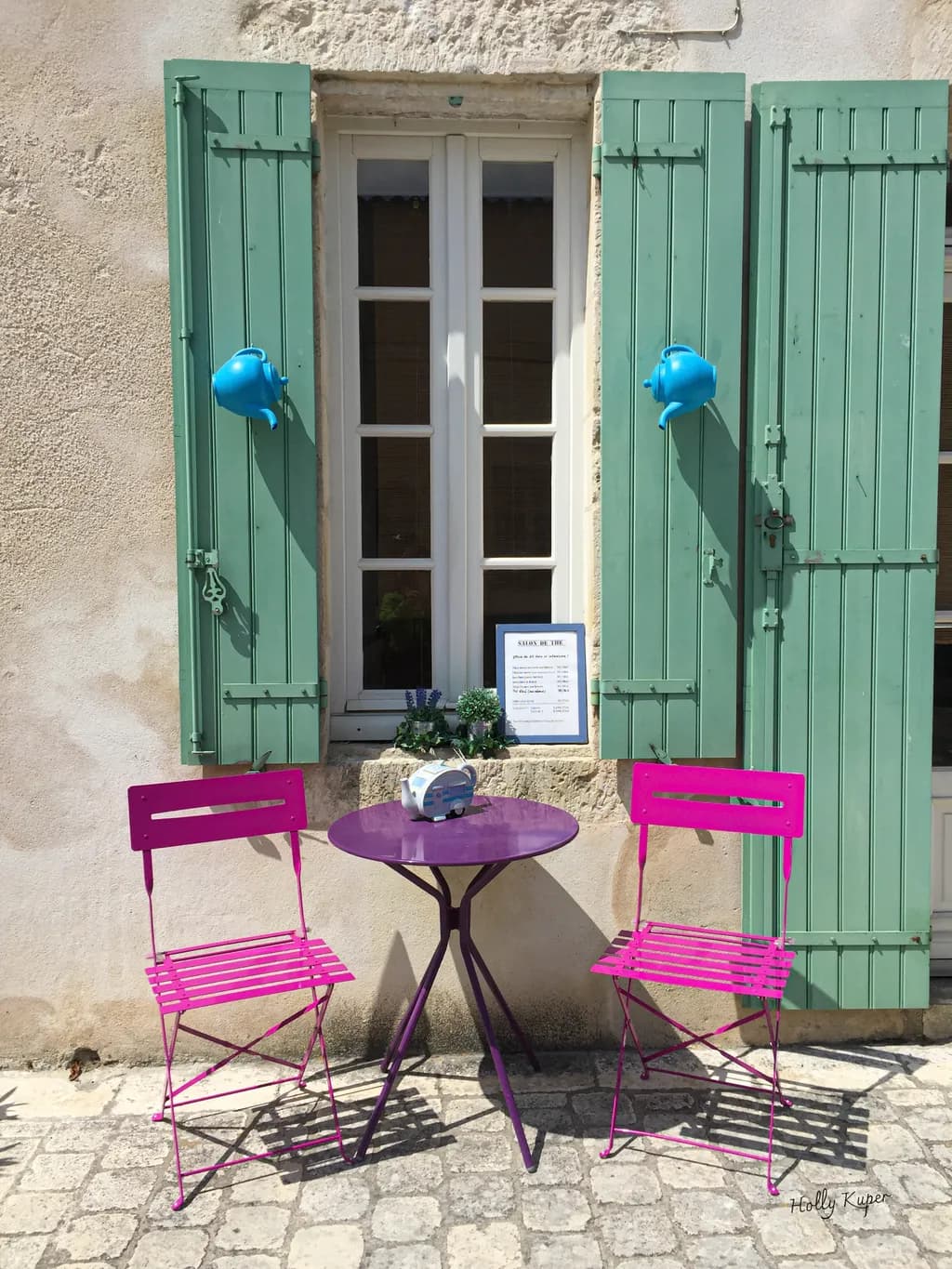 Charming Café Scene