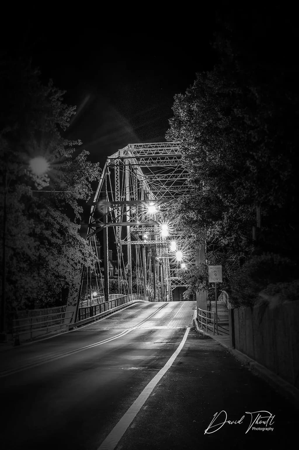 Monochrome Gateway