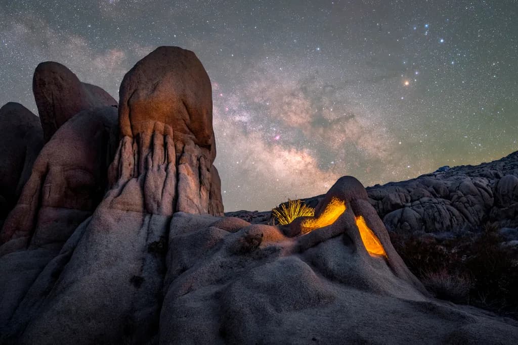 Ghost Rock Glow