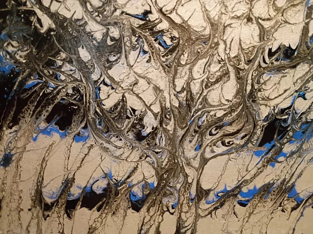 Tangled Echoes