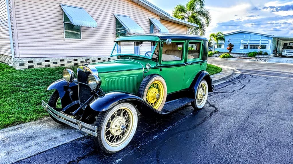 Green Vintage Classic