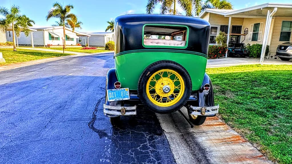Retro Green Cruiser
