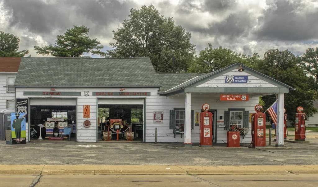 Route 66 Reflections: A Nostalgic Journey Through Dwight, Illinois' Historic Gas Station