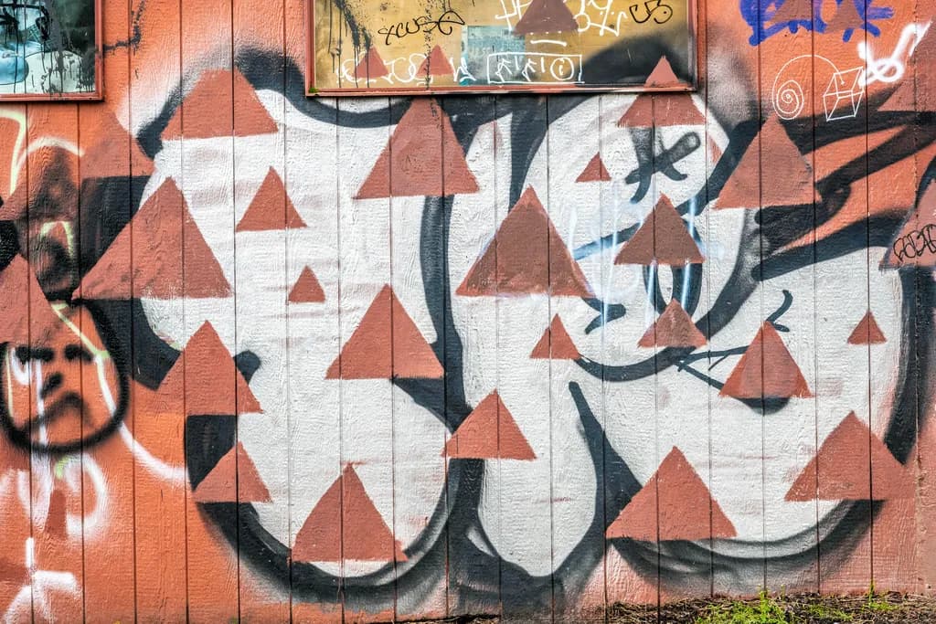 Urban Triangles