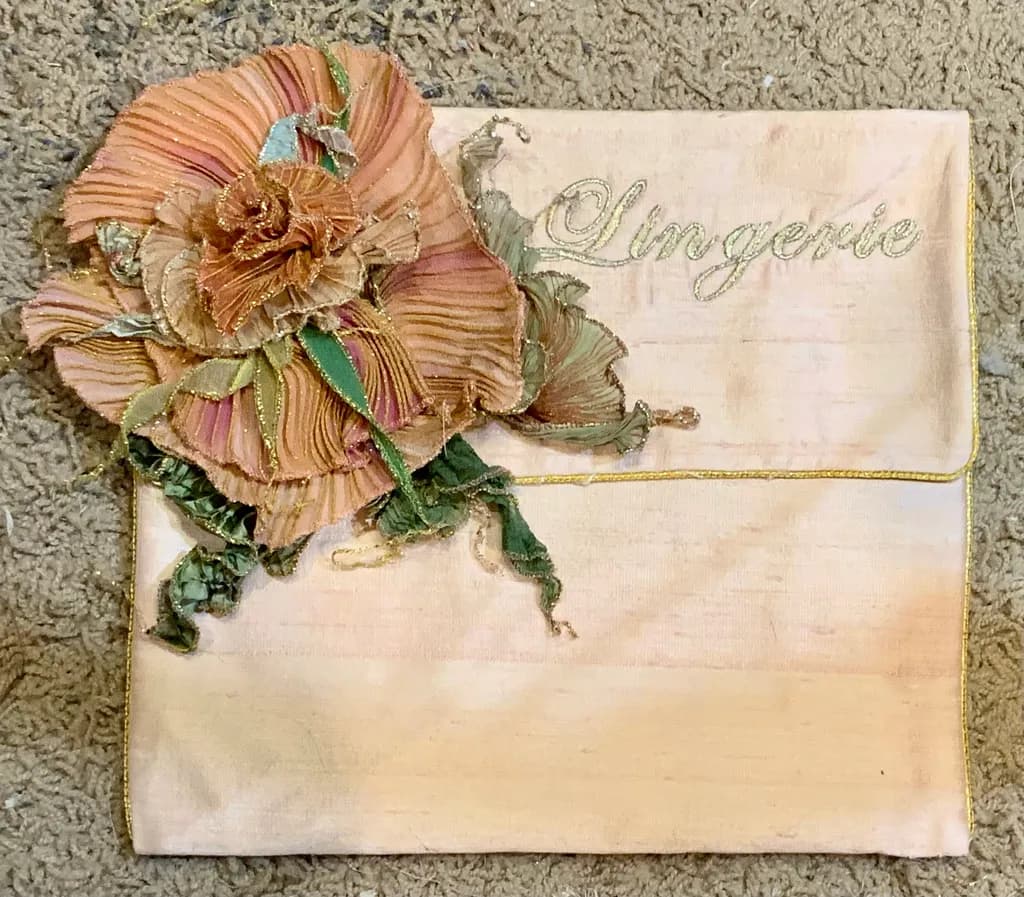 Vintage Gingerie Floral Keepsake