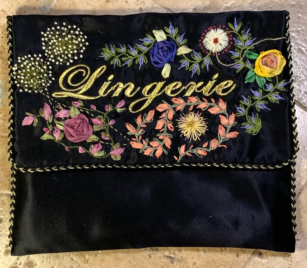 Ingénue Floral Embroidery