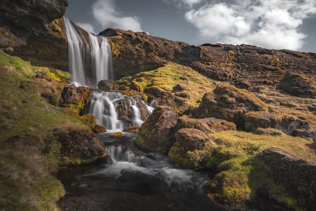Timbaefoss Waterfall